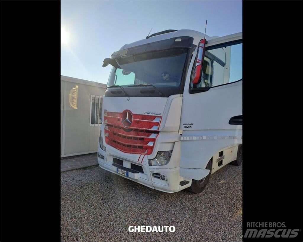 Mercedes-Benz ACTROS Box trucks