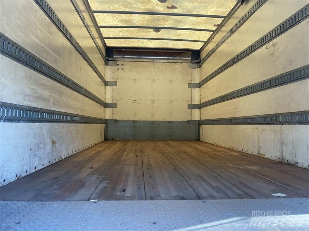 Isuzu NRR Box trucks