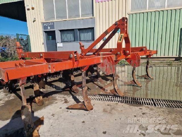 Rau PM 2 P 4 M Cultivators