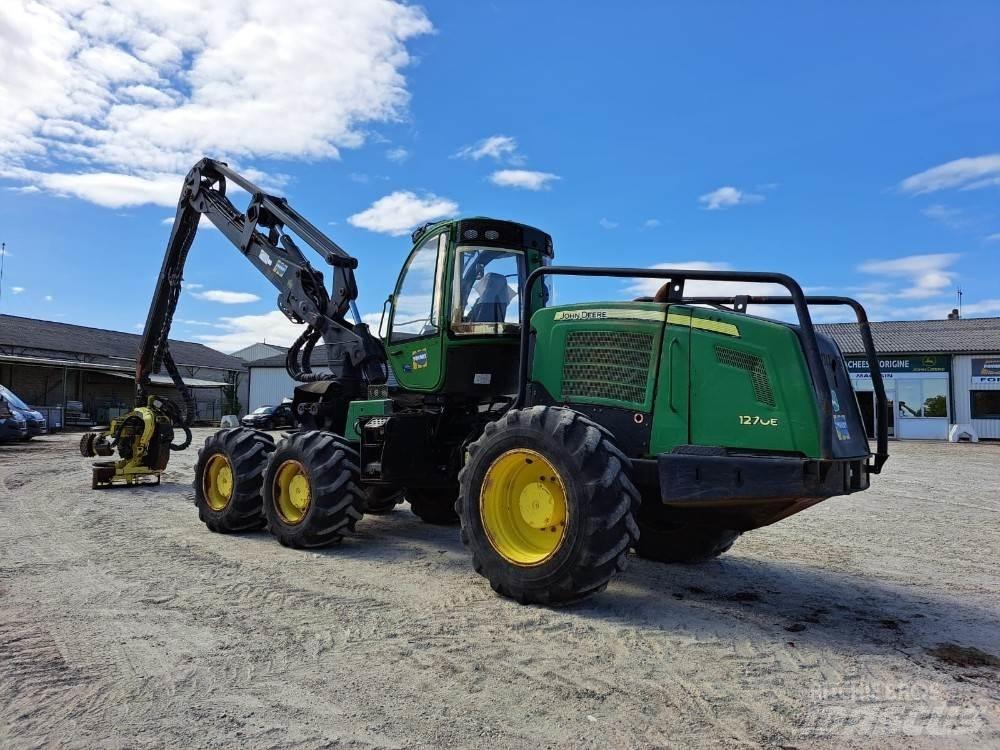 John Deere 1270E Feller bunchers