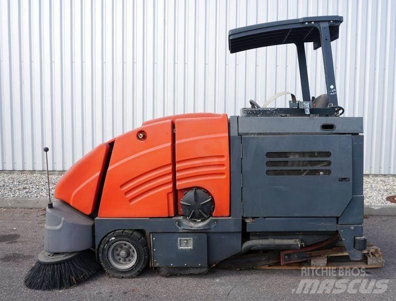 Hako 1800 LPG Combination sweeper scrubbers