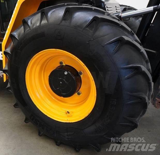 JCB 940-4 Rough terrain truck