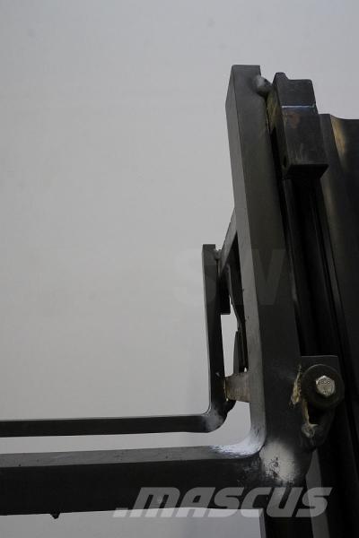 Still FM-X14 Reach truck