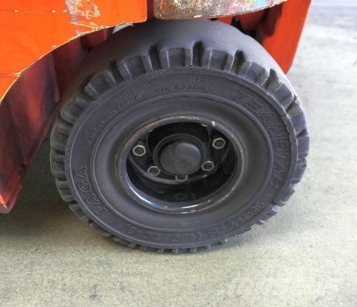 Toyota 8FBMT25 Electric forklift trucks