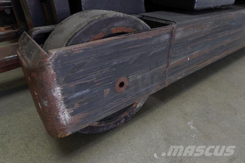 Toyota RRE1/15 Reach truck