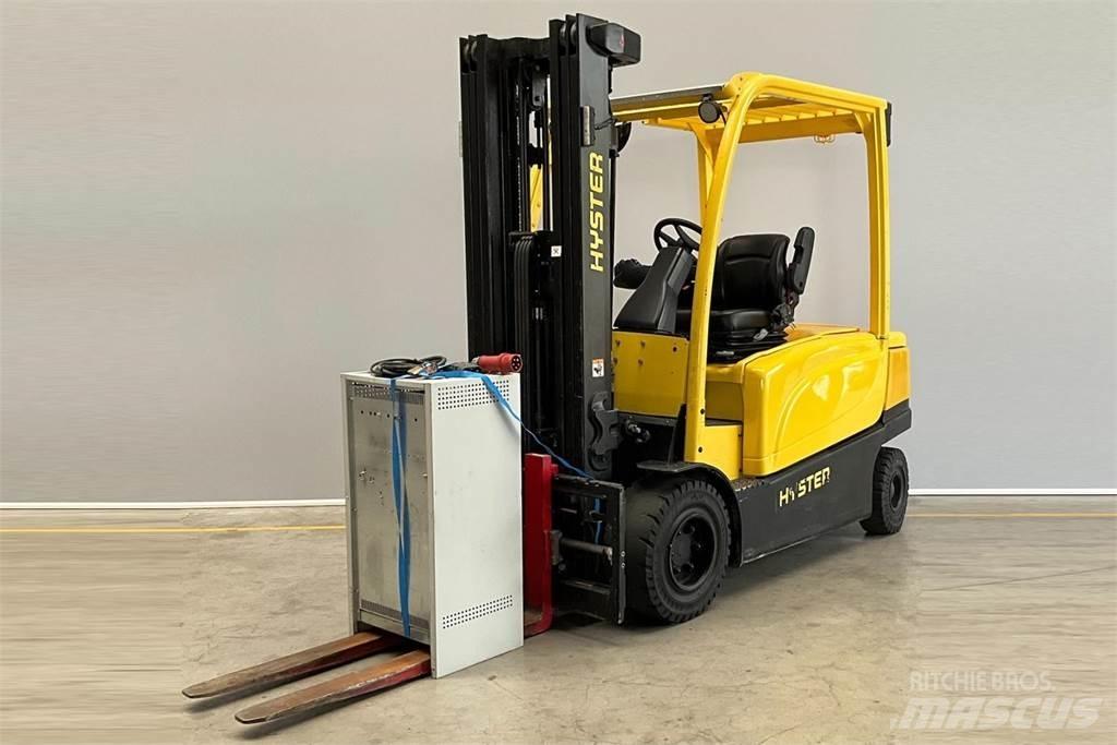 Hyster J3.5XN Electric forklift trucks