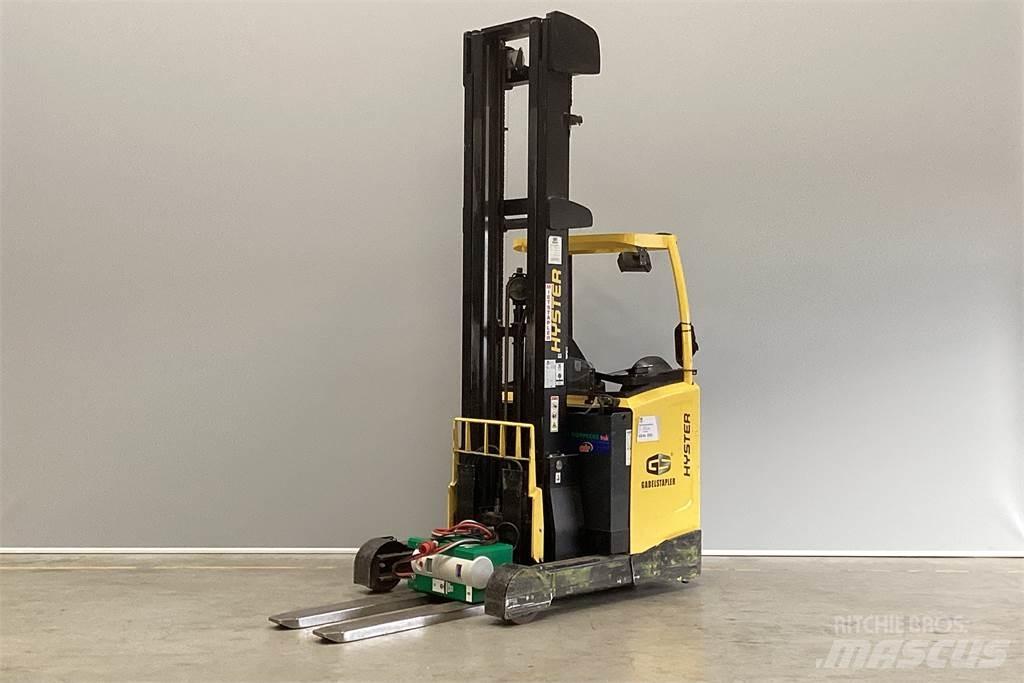 Hyster R1.6 Reach truck