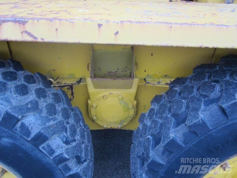 Frisch F75B Graders