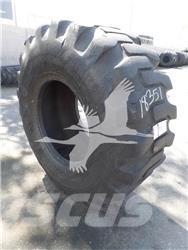 Titan 20.5x25 Tyres, wheels and rims