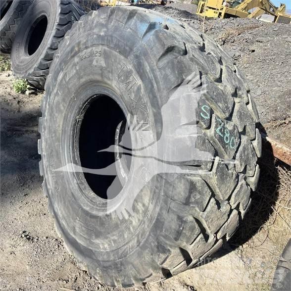 Titan 23.5R25 Tyres, wheels and rims