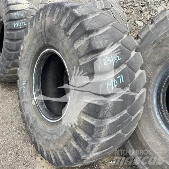 Titan 23.5x25 Tyres, wheels and rims