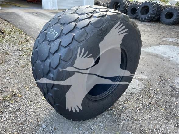 Titan 28LX26 Tyres, wheels and rims