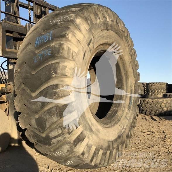 Toyo 29.5X35 Tyres, wheels and rims