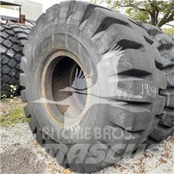 Toyo 33.25x35 Tyres, wheels and rims