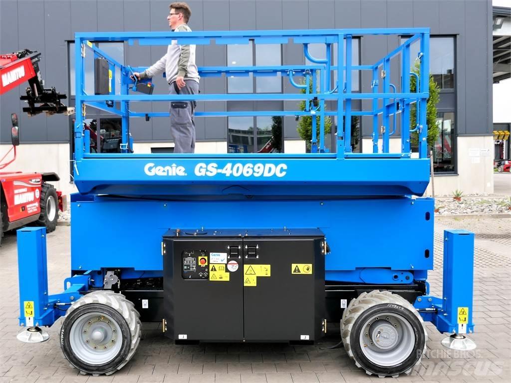 Genie GS 4069 DC Scissor lifts
