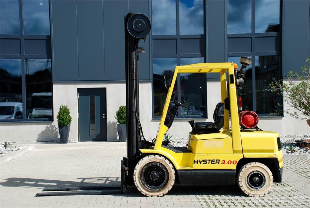 Hyster H 3-00XM LPG trucks