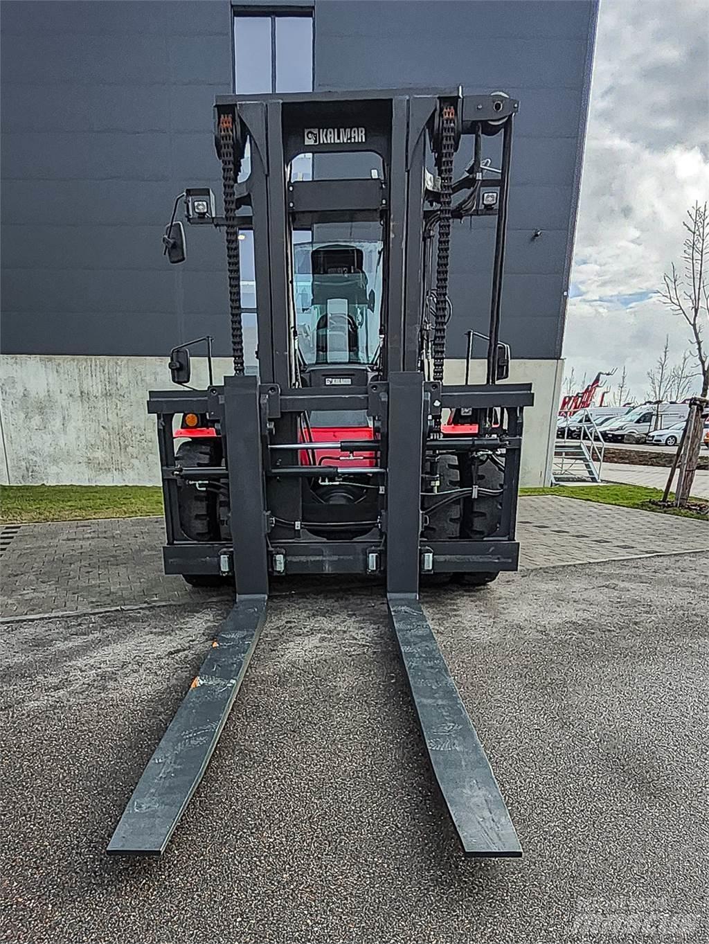 Kalmar DCG 250-12 Diesel trucks