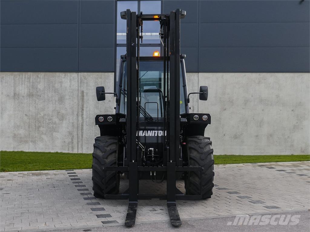 Manitou M 30-4 Rough terrain truck