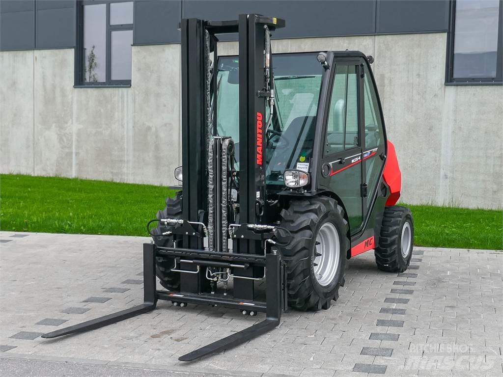 Manitou MC 25-4 Rough terrain truck