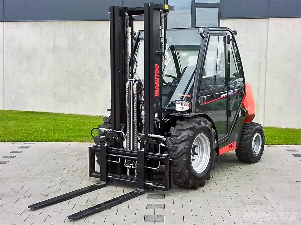 Manitou MC 25-4 Rough terrain truck