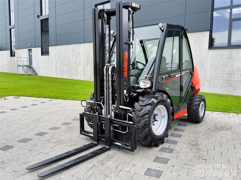 Manitou MC 25-4 Rough terrain truck