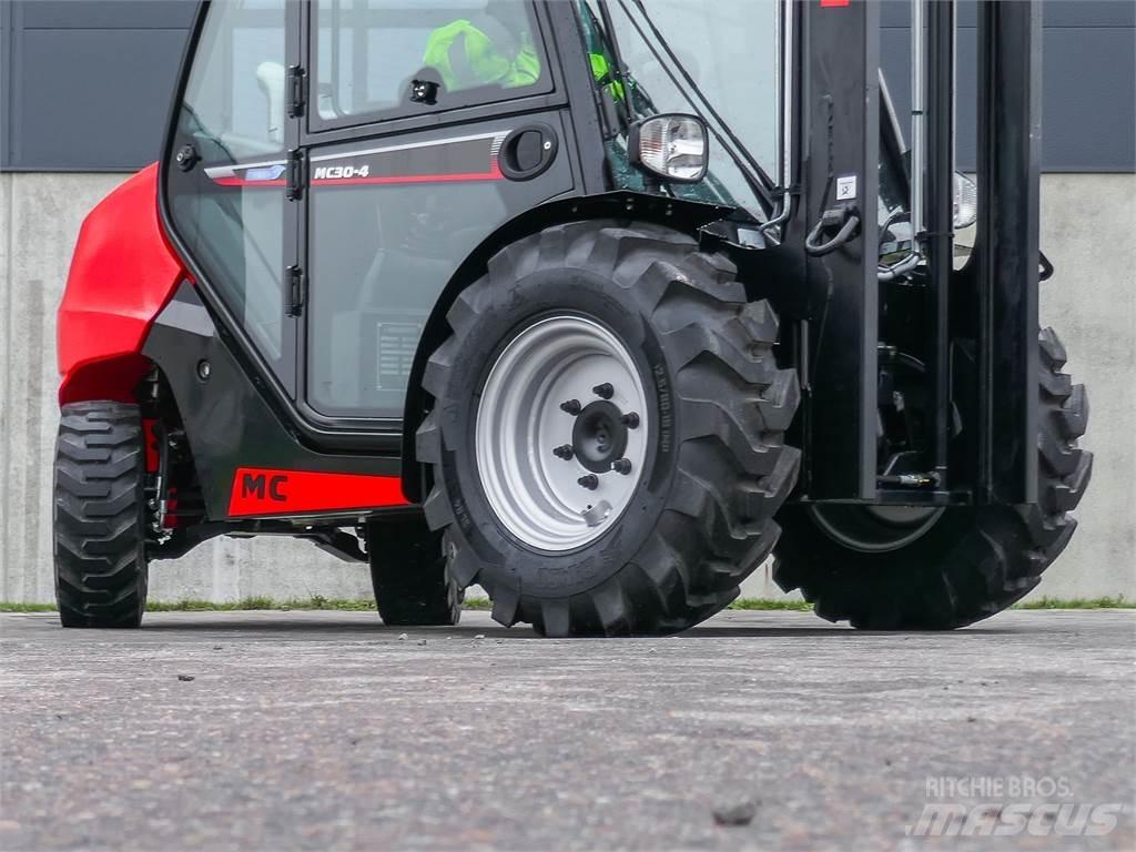 Manitou MC 30-4 Rough terrain truck