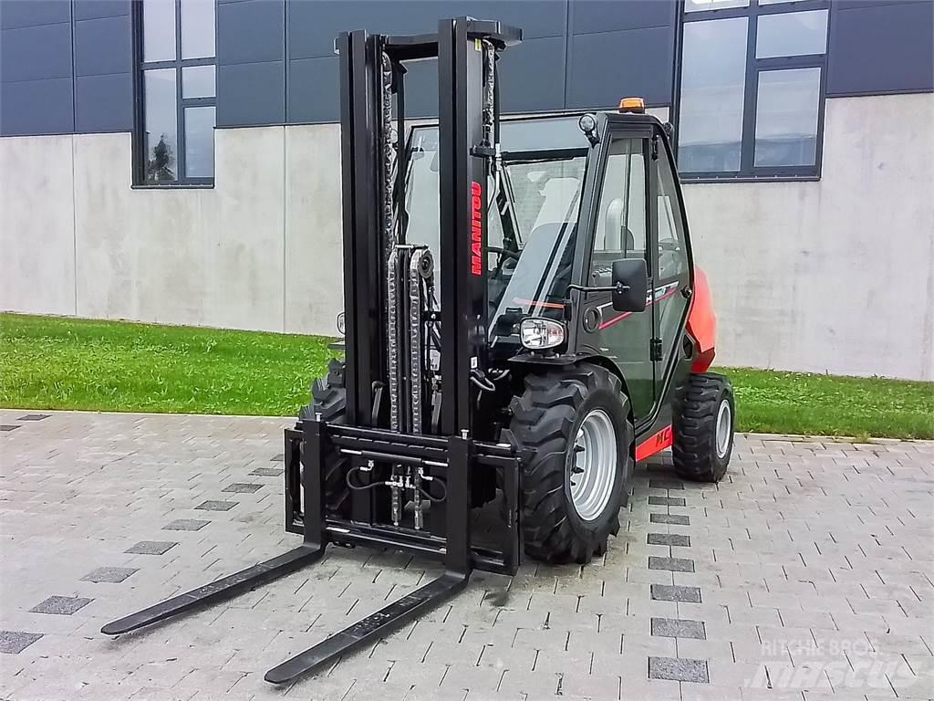 Manitou MC 30-4 Rough terrain truck