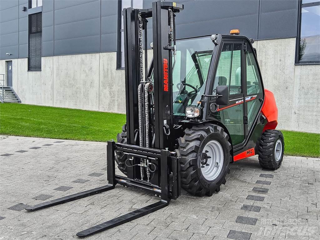 Manitou MC 30-4 Rough terrain truck