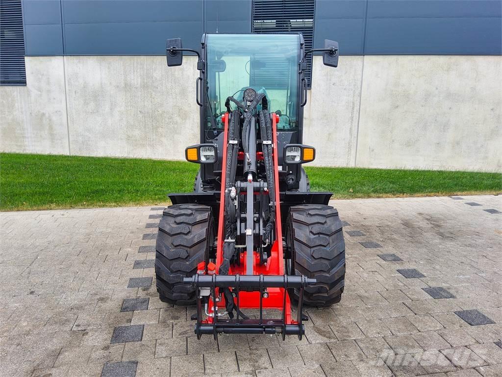 Manitou MLA 3-25H Mini excavators < 7t (Mini diggers)