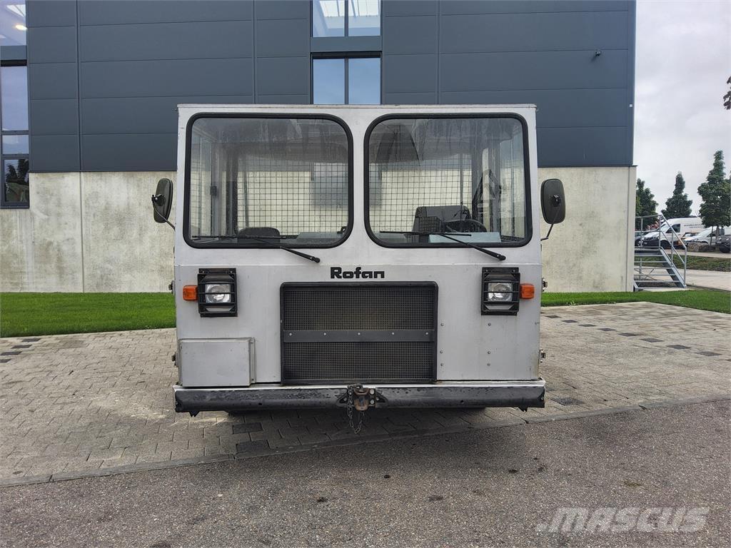 Rofan TPR-10 Tow truck