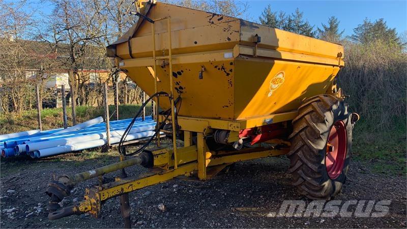 Bredal B 4 Mineral spreaders