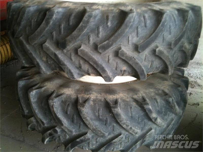 Dual 18.4X38 Tyres, wheels and rims
