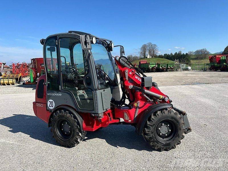 Weidemann 1250 Skid steer loaders