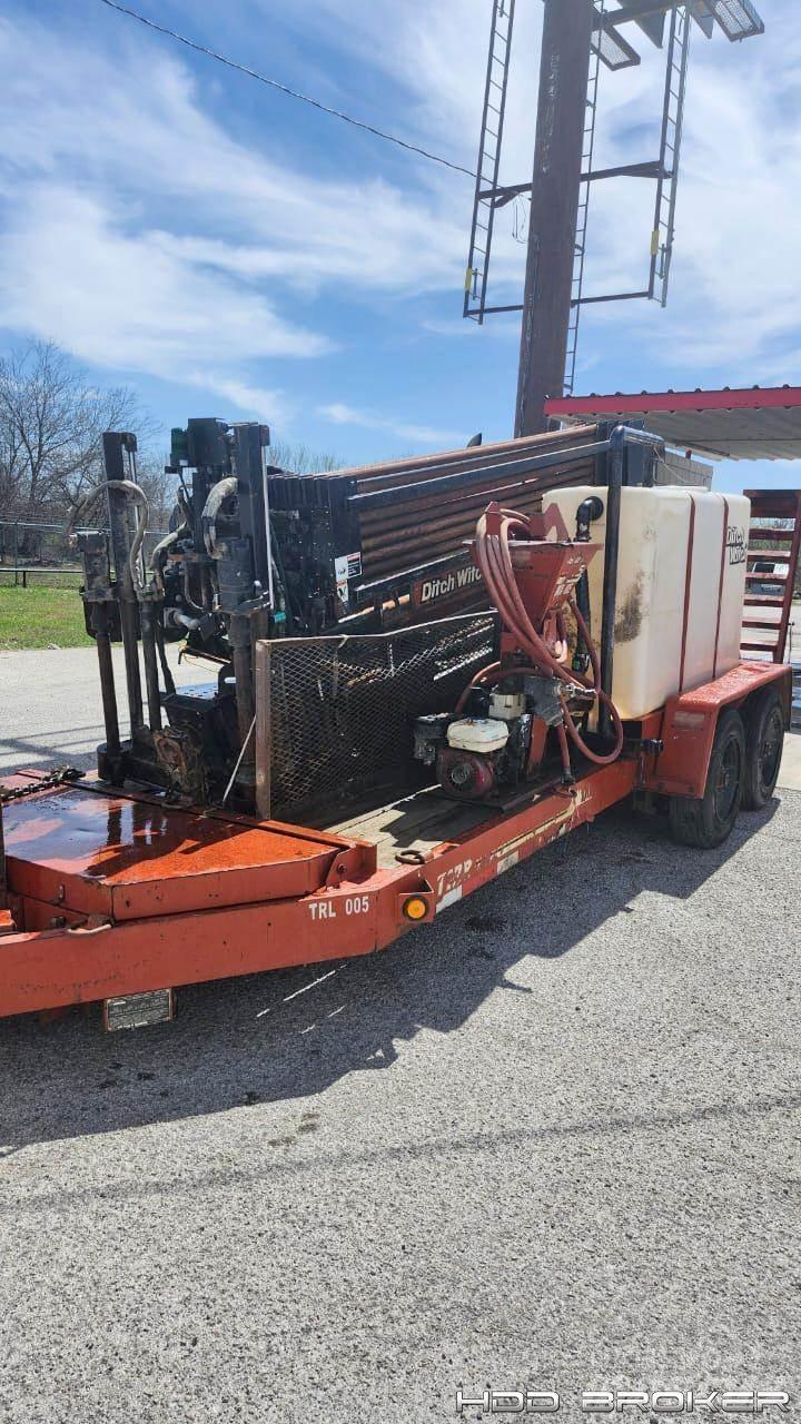 Ditch Witch JT1220 Mach 1 Horizontal drilling rigs