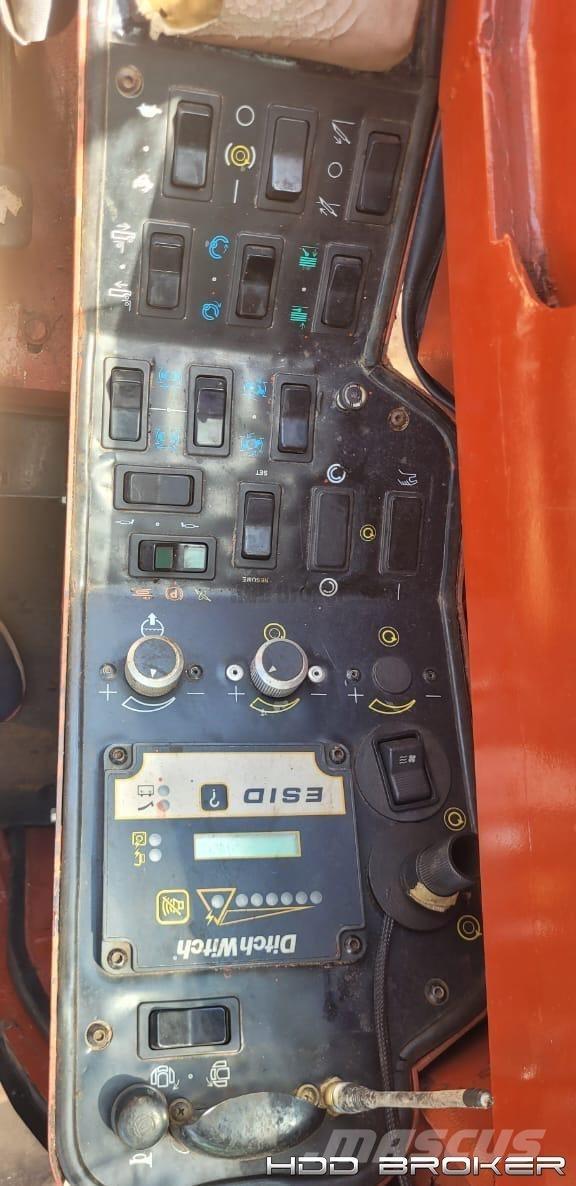 Ditch Witch JT4020 Mach 1 Horizontal drilling rigs