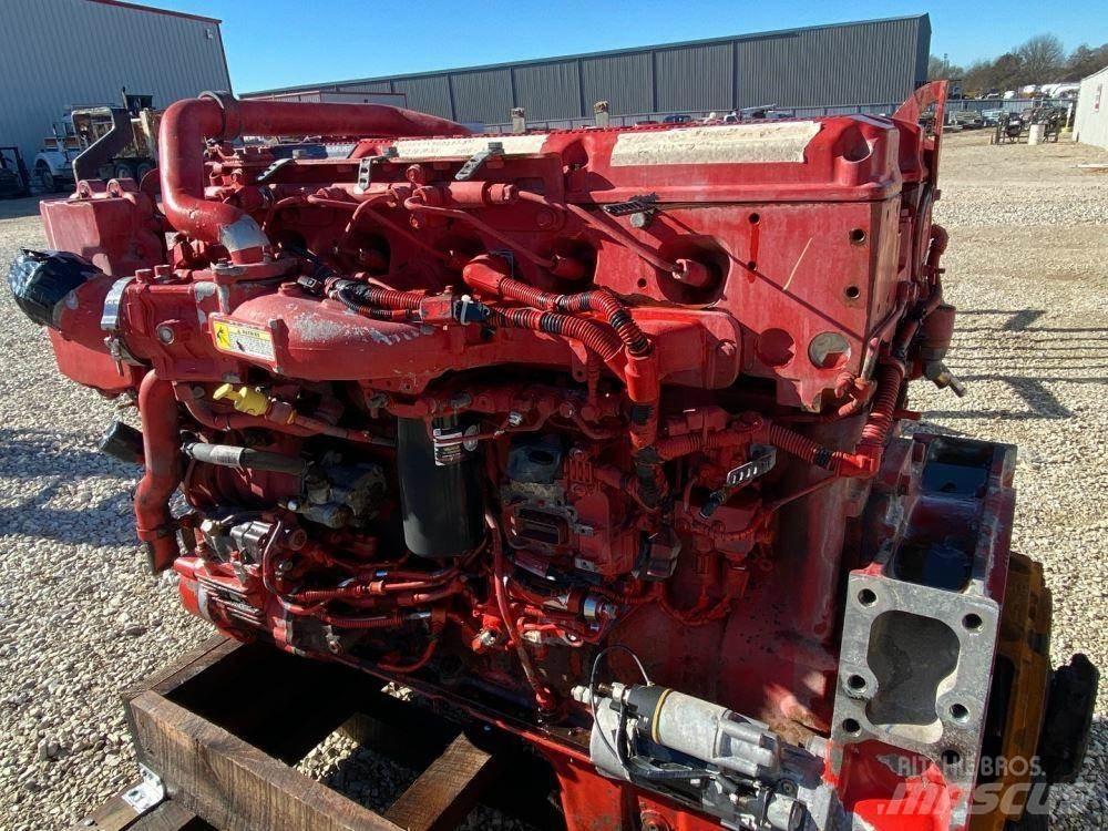Cummins ISX15 Engines