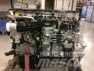 Detroit DD15 Engines
