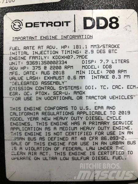 Detroit DD8 Engines