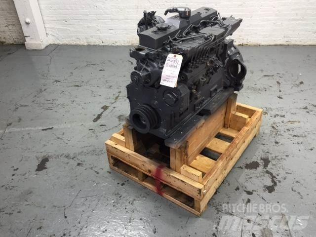 Komatsu SAA6D95 Engines