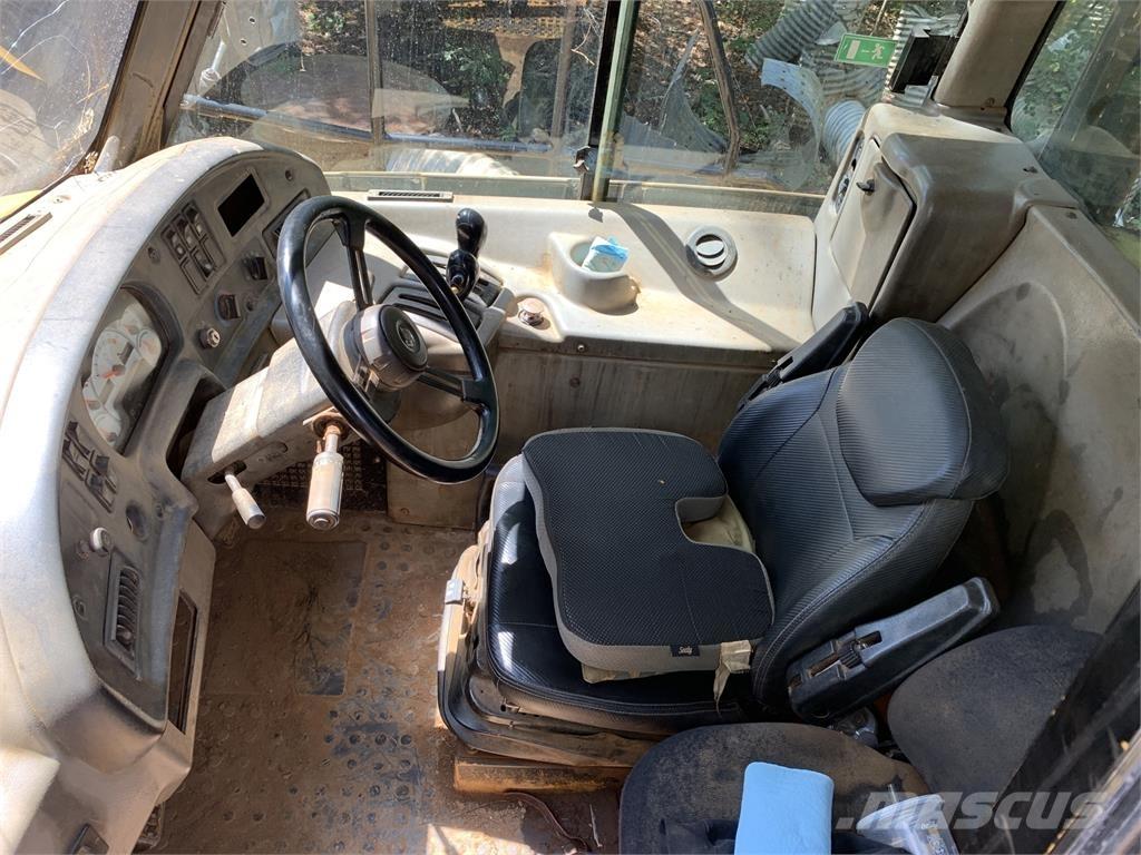 CAT 725 Other