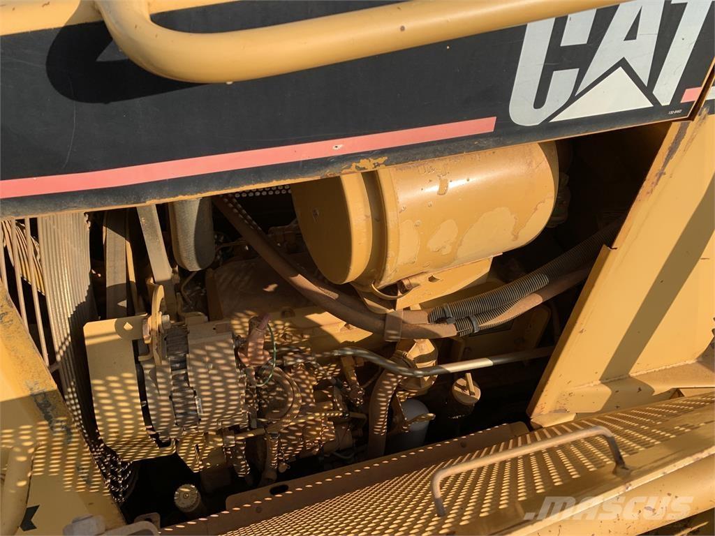 CAT D5M Other