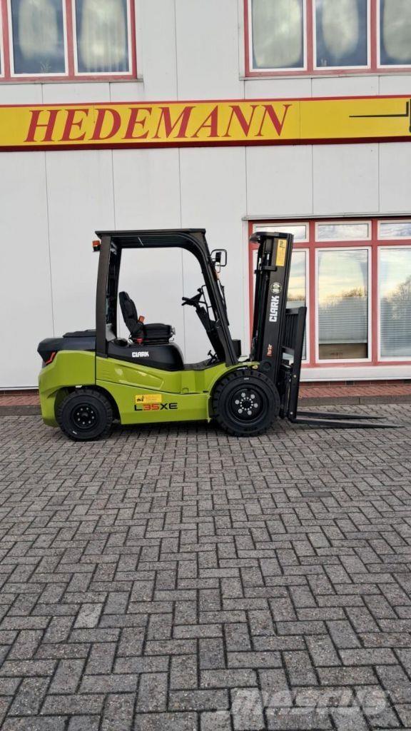 Clark L35XE Electric forklift trucks