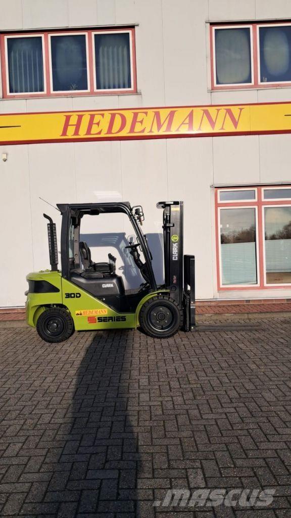 Clark S30D Diesel trucks