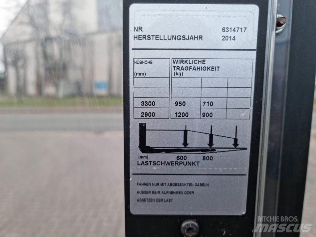 BT SWE120 Pedestrian stacker