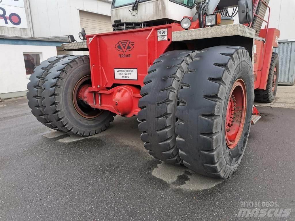CVS Ferrari F328PB Reach stackers
