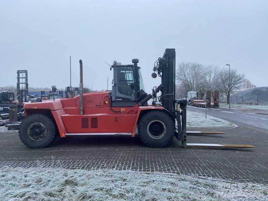 Kalmar DCG300-12LB Diesel trucks