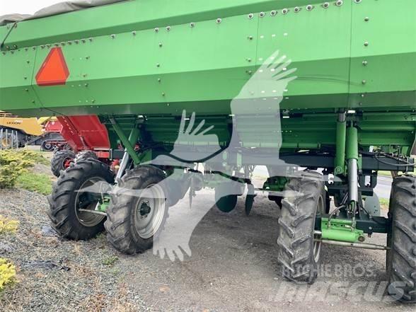 AVR 3745 Planters