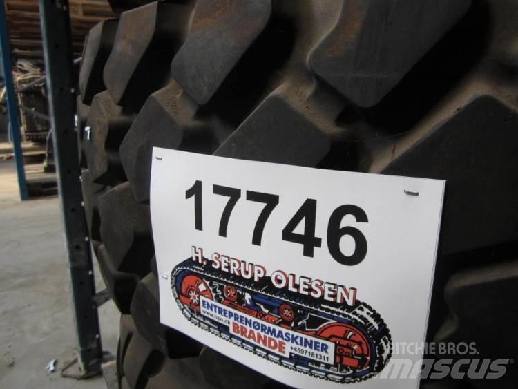  13.00R20 dæk - 1 stk. Tyres, wheels and rims