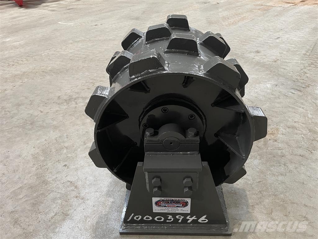  450 mm kompaktorhjul Pneumatic tired rollers