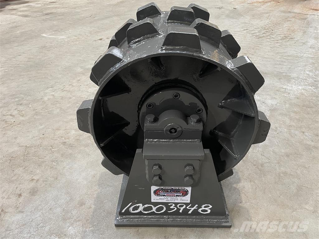  450 mm kompaktorhjul Pneumatic tired rollers